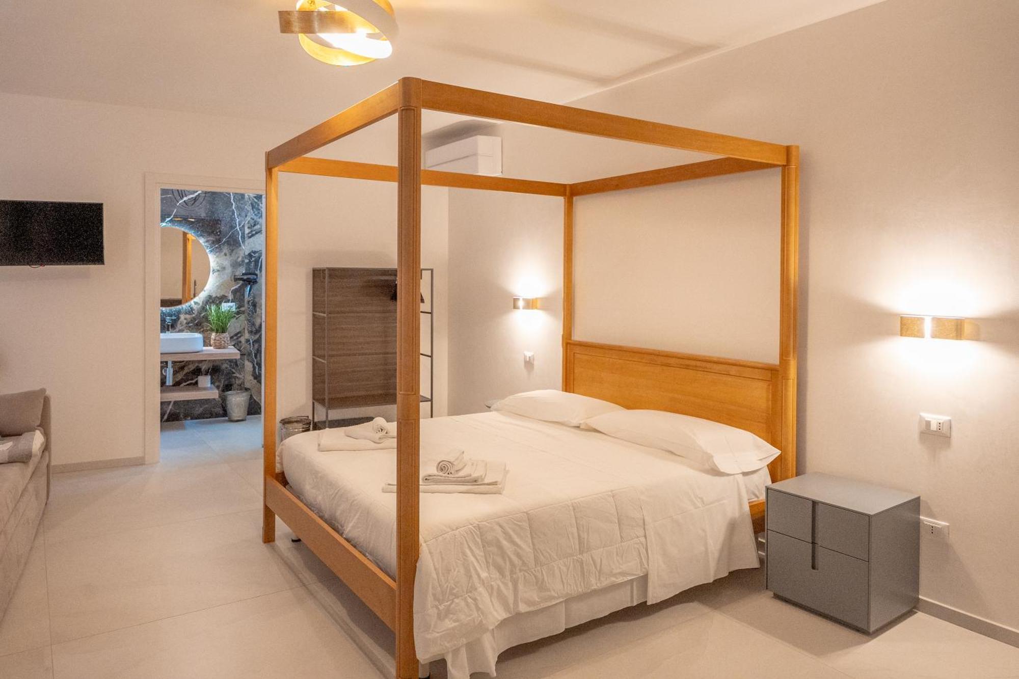 Murieri Rooms Otranto Exterior photo